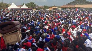 Kunso goes crazy as Bawumia pulls crazy Crowd during campaign tour