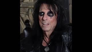 Alice Cooper Behind-The-Song: "Independence Dave"