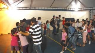 3 - Patinho - Rafa com as criancas da PIPG