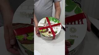 Купили торт Киевский в Батуми - что-то мелковат... Стоимость 11$ #батуми #грузия #batumi