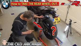 BMW S1000R REAR WHEEL OUT... IS THAT EASY YOU THINK..?