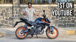 2024 KTM Duke 250 in Black & Blue New Color  - Ride Review