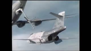 Refueling the McDonnell F 101 Voodoo in the air