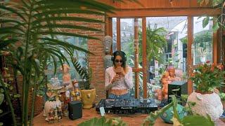 Sunday Morning Clean Up Vibe | Jazz / Soul / House Music @ The Jungle on Ekamai in Bangkok | UNIX 