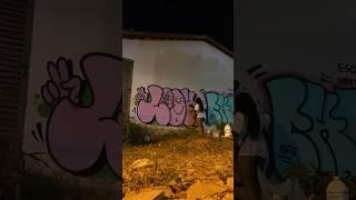 + VIDEOS DE GRAFFITI NO CANAL  #graffiti #graffitigirl #vandal #bomb #throwup #graffitiart #spray