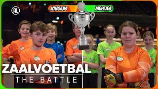 Wie wint deze spannende pot voetbal? | Battle Zaalvoetbal | Zappsport