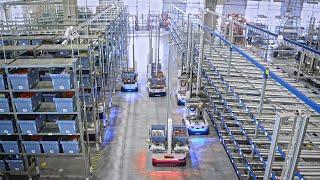 Major e-grocer uses AI robots to consolidate, buffer and dispatch orders in micro fulfillment center