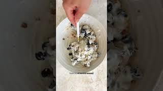  5 INGREDIENT BLUEBERRY GREEK YOGURT CLUSTERS