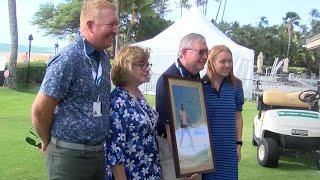 Family of Sony Open champion honors late golfer in Hawaii