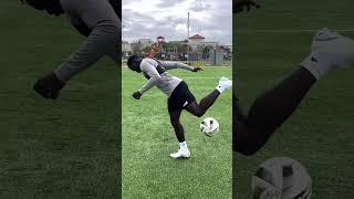 Can anyone do this trick better than our pro player?#soccerskills #jugglingchallenge