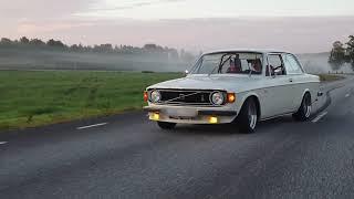 Volvo 142 Street drifting