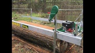 Lucas mill 618 video: Cutting monster Oak log part 1