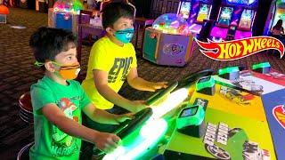 ARCADE GAMES Amusement Centre Kids Playtime Fun! TBTFUNTV