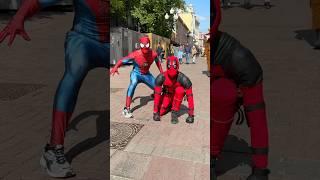 Spiderman vs Deadpool#shorts