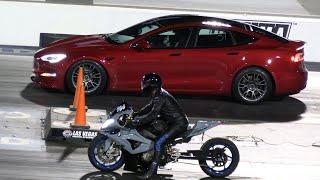 Tesla Plaid vs BMW 1000RR Superbike - drag racing