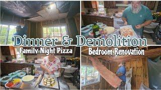 Dinner & Renovations in a 1975 Doublewide Mobile Home / Family Night Pizza / Mobile Home Renovation