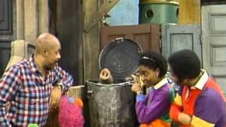 Sesame Street: Snuffy Finds Fluffy