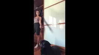 Malu Trevejo with her dug at home Live on Instagram 22/02/2019