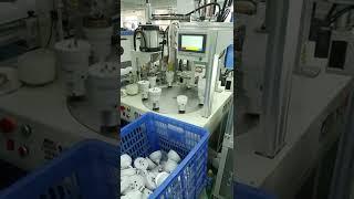 Semi-automatic assembly machine for LED bulb