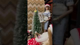 Christmas in a doll’s roombox