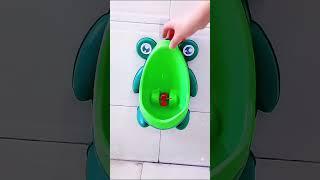 Froggy Potty Fun: Boys' Potty Training with the Amazing Potty Training Urinal!