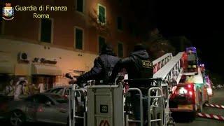 Roma, smantellato supermarket della droga a San Lorenzo 28 arresti