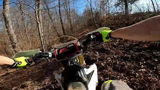 Riding like a squid and breaking in old trail on a SSR. pt.1 | Moto