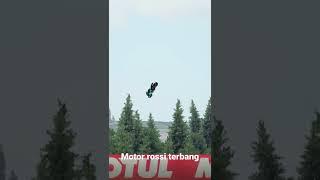 Valentino Rossi crash motornya sampai terbang - motogp gameplay