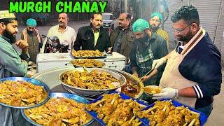 ULTIMATE LAHORI MUTTON CHANNAY - SALEEM BUTT KOFTA AND ANDA CHANAY - STREET FOOD IN LAHORE PAKISTAN