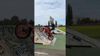 Riding insane kicker ramp setup #ktm390 #motorcycle #motostunt