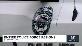 Lansing police force resigns