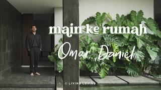 Rumah 3 Lantai Interior Monokrom dengan Aksen Warna  |  Main ke Rumah Omar Daniel