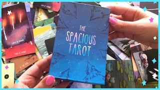 SPACIOUS TAROT by Carrie Mallon and Annie Ruygt! Unboxing, first impressions and full flip through!