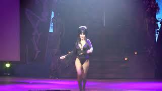 FULL Elvira Mistress of the Dark Show Opening Night Final Season Knott's Scary Farm September 2017