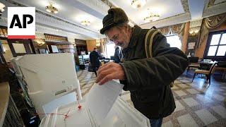 Moscow voters cast ballots in Russian presidential election