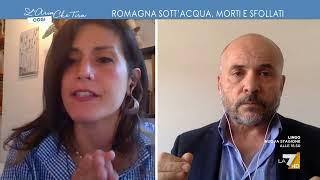 Dragoni si scontra con l'attivista e se ne va: "Non ho tempo da perdere"