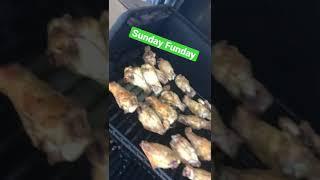 #sundayfunday #bbq #chickenwings #grilling #masterbuilt1050 #kosmosq #smoker #chicken #grill