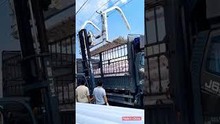 loading pvc pipes in truck #genius #perfect #heavyequipment #logistics #shorts