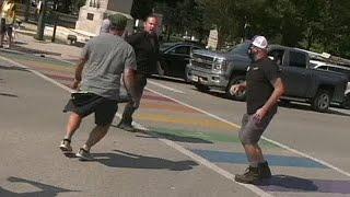 Tense moment between CUPE protestors, driver in London, Ont.