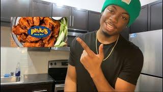 Pluckers Wing Bar Food Review