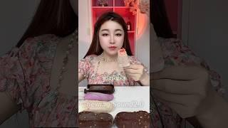 asmr eating chocolate ice cream|Asmr eating your face.56 #icecream#icecreameating#icecreamlover