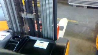 STILL EGV 5,4 METRI.mp4 carrello elevatore a timone stoccatore a firenze