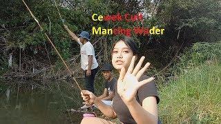 MANTAB Mancing Wader Pari Ditemenin Cewek Cantik