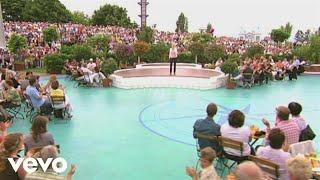 Kristina Bach - Kuess mich, Kuess mich (ZDF-Fernsehgarten 06.07.2008) (VOD)