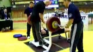 Grzegorz Bielecki wyciska - 130kg