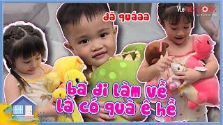 Bảo Nhi - Bảo Ngọc - cu Phin quà cáp ê hề khi ba Dương Lâm đi làm về, cả nhà ồn ào náo nhiệt