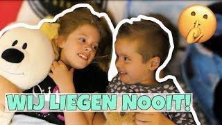 SKETCH: 10 LEUGENS DIE KINDEREN VERTELLEN !! - Broer en Zus TV VLOG #185