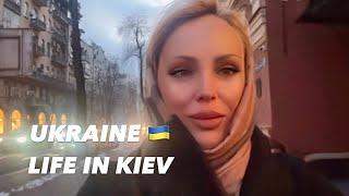 Ukraine  LIFE IN KIEV, February 12, 2025. The Streets of Kiev, Ukraine. Streets Scenes.