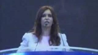 Cristina Kirchner lanza su campaña a presidenta en el Luna