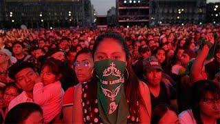 “Canción sin miedo” resuena en el Zócalo